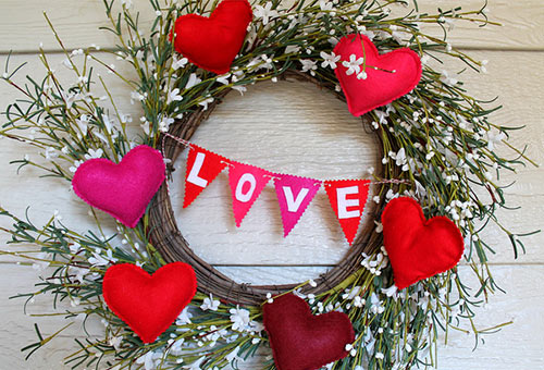 15. Valentines Day Wreath