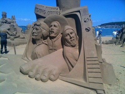 DesignDrizzle-sand-sculpture-10